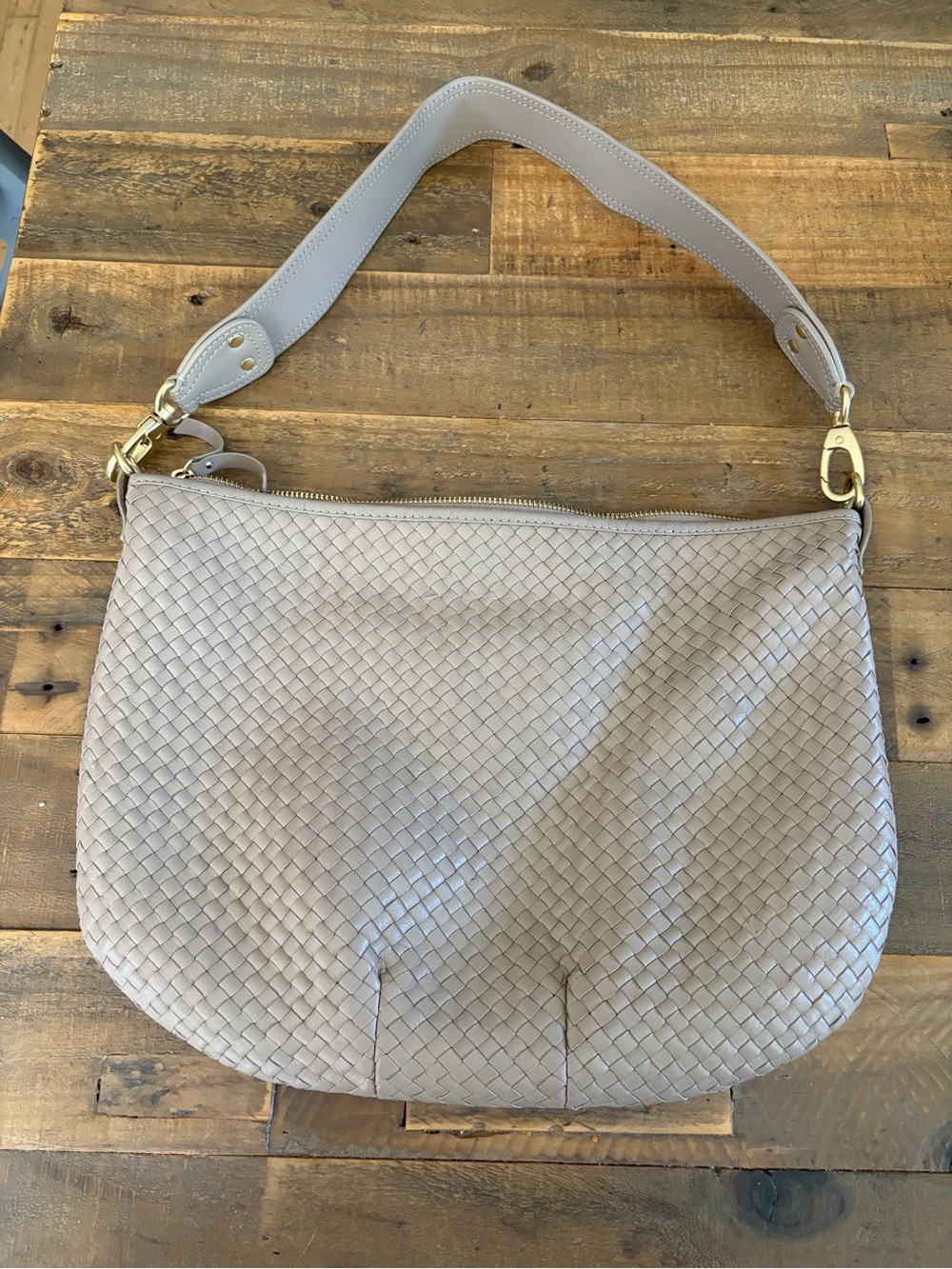 Quince Sloane handwoven shoulder bag - Picture 8 of 13